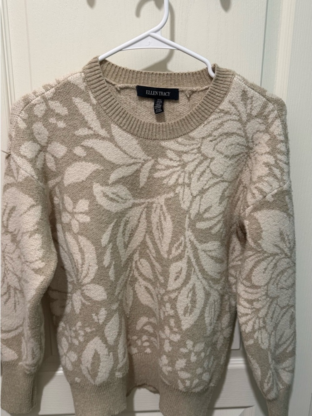 Ellen Tracy Beige and Cream Floral Crewneck Sweater